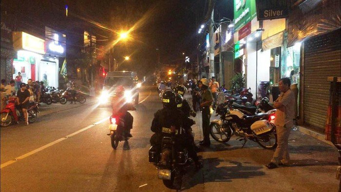 Truy bắt tên cướp giật điện thoại, thanh niên 19 tuổi bị đâm trọng thương ở TP.HCM