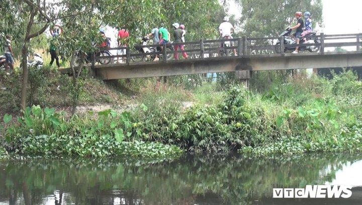 Người đàn ông nghi bị sát hại ở TP.HCM không phải tài xế Grabbike