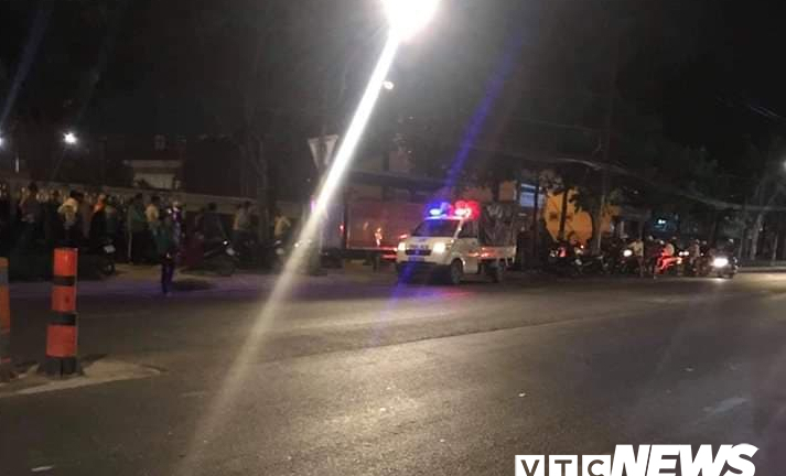 Nam thanh niên treo cổ tại nhà chờ xe buýt ở TP.HCM