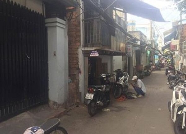 Truy bắt kẻ nghiện ma túy đâm anh trai nguy kịch rồi bỏ trốn ở TP.HCM