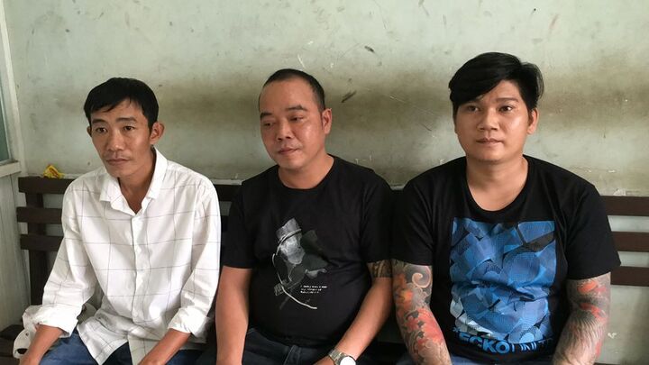 Bắt băng nhóm cho vay nặng lãi, phát hiện 48kg hồ sơ