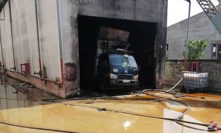 Sau tiếng nổ lớn, công ty ở Bình Dương cháy dữ dội, 4 người thương vong