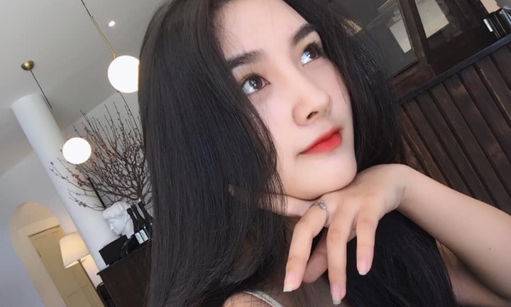Ảnh: Nữ sinh Đại học Sài Gòn xinh đẹp khiến bao chàng trai ngẩn ngơ