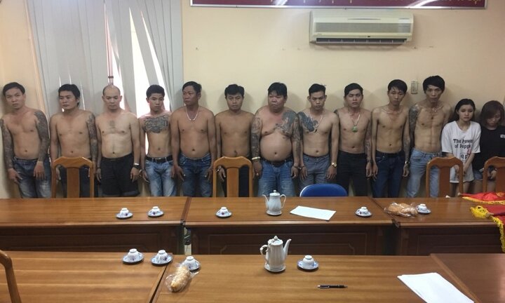 Giả gái mại dâm, dàn cảnh trộm tài sản của khách làng chơi ở TP.HCM