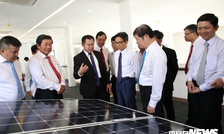 Ninh Thuận khánh thành cụm nhà máy điện mặt trời lớn nhất Đông Nam Á