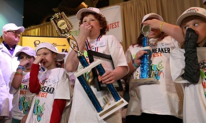 Chuyên gia mô tả mùi đôi giày đạt giải thối nhất nước Mỹ