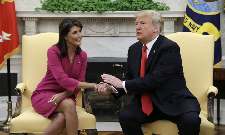 Cựu Đại sứ Mỹ tiết lộ 'âm mưu chống lại ông Trump' ngay trong Nhà Trắng