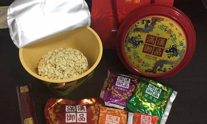 Mì ăn liền giá 350.000 đồng/bát, nhà giàu Việt vẫn tìm mua