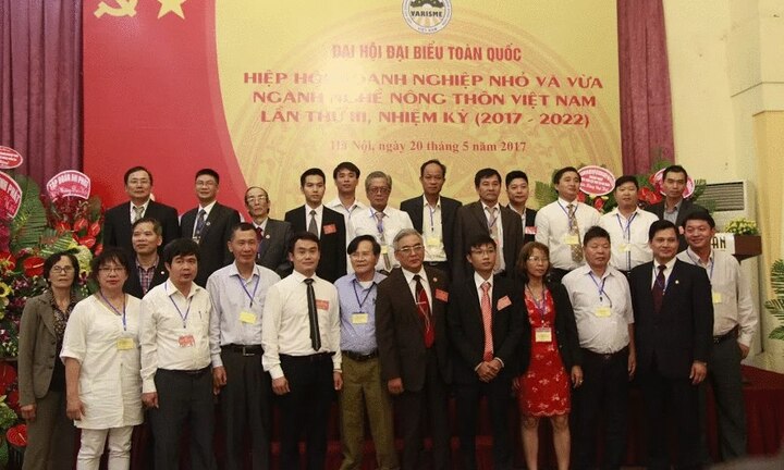 Varisme chuyển giao thành công giống cỏ VA06 cho nông dân cả nước