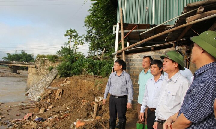 Bộ Y tế yêu cầu không được để dịch bệnh truyền nhiễm bùng phát sau lũ lụt