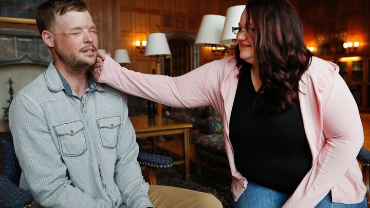 Người góa phụ gặp lại khuôn mặt chồng mình trên cơ thể người khác