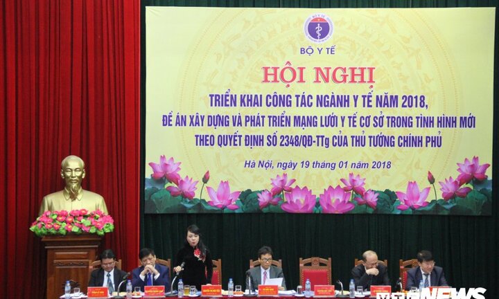 Bộ Y tế thừa nhận hệ thống dịch vụ ngày càng chưa đáp ứng nhu cầu