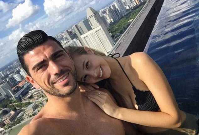 Bí quyết thăng hoa hạ Bỉ của tiền đạo Italia