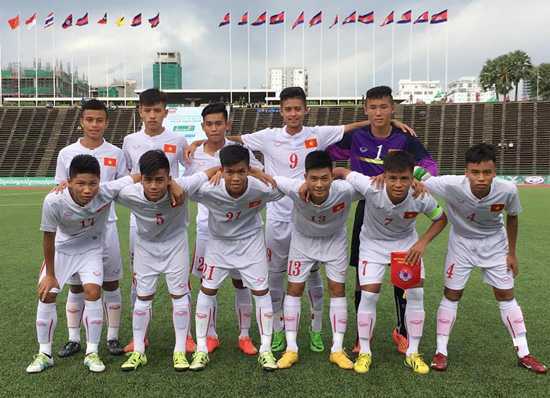 U16 Việt Nam thắng đậm Singapore, vào bán kết bằng ngôi nhất bảng