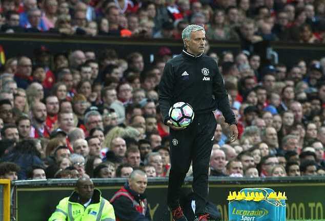 Mourinho lại úp mở về Pogba, MU sẽ mua thêm cầu thủ