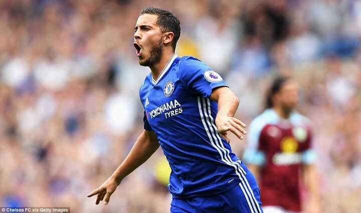 Đại chiến Chelsea - Manchester United: Nóng trên từng mét cỏ
