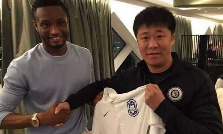 Công thần Chelsea theo chân Oscar sang Trung Quốc