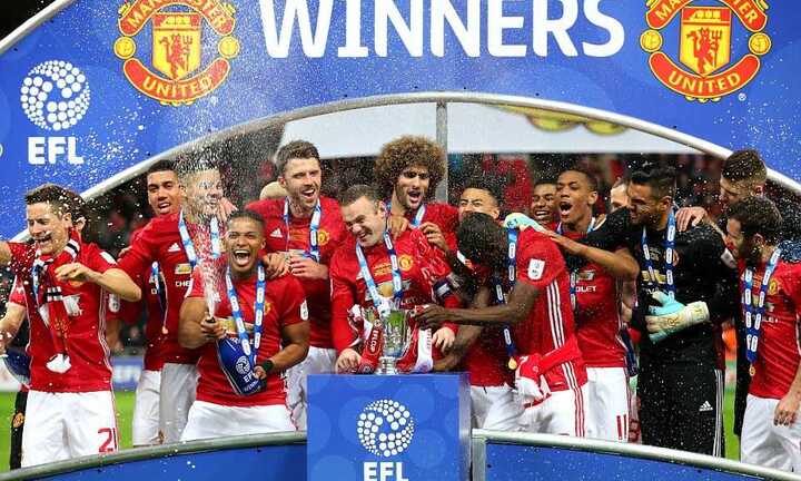 Ibrahimovic sắm vai 'thần tài', Man Utd vô địch Cúp Liên đoàn