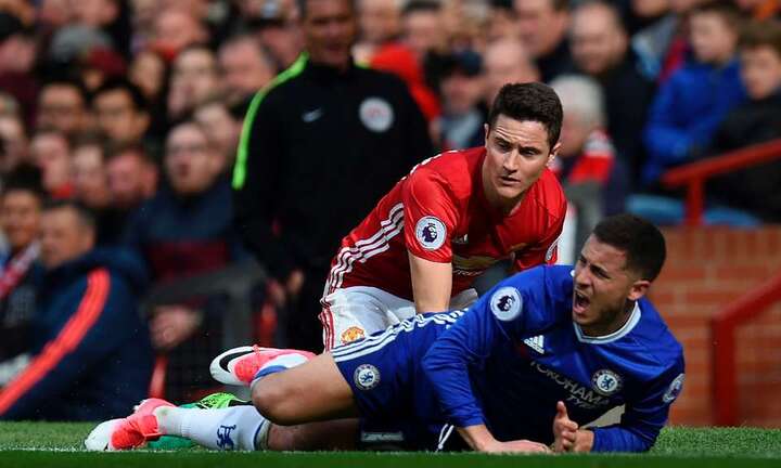 MU 2-0 Chelsea: Ander Herrera 'nuốt chửng' Hazard, mở đường thắng cho Mourinho