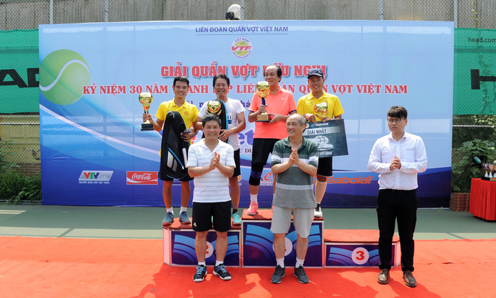 Đôi Mai Tiến Dũng- Ngô Đức Doanh vô địch giải Quần vợt Hữu Nghị