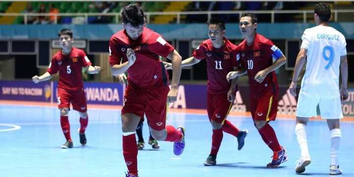 Futsal Việt Nam được phép thua bao nhiêu bàn trước Italia để giành vé đi tiếp?