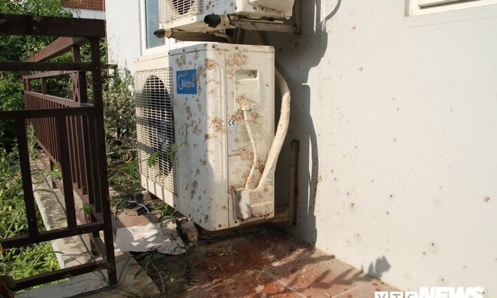 Hàng xóm của tên côn đồ đánh lái xe taxi bị 'khủng bố' bằng dầu luyn pha mắm tôm