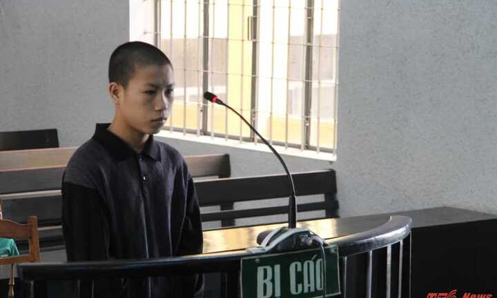 Giở trò đồi bại với bé gái 4 tuổi, nam thanh niên lãnh 13 năm tù