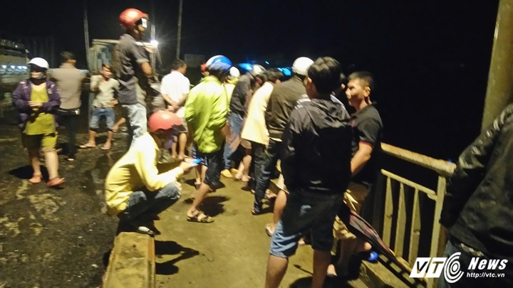 Nam thanh niên nhảy sông Sêrêpốk tự tử giữa cơn mưa lớn