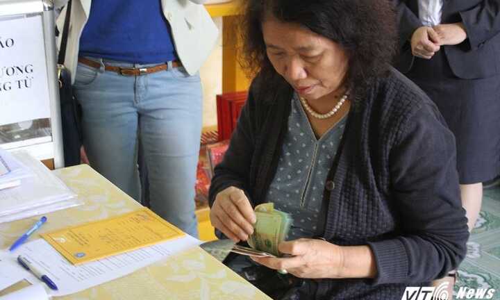 Bưu điện chi trả 8.000 tỷ đồng/tháng cho người được hưởng lương hưu và bảo hiểm xã hội