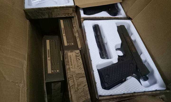 Bắt giữ hơn 100 khẩu súng ngắn tại Hà Nội