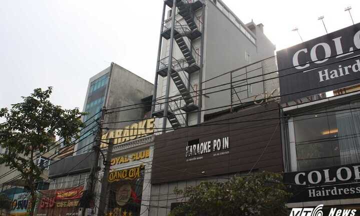 Ảnh: Sau đám cháy khiến 13 người chết, hàng loạt quán karaoke 'rủ nhau' lắp thang thoát hiểm