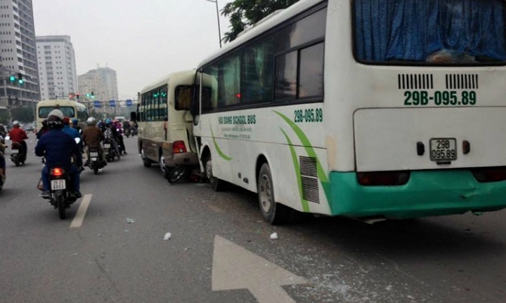 Xe đưa tang gây tai nạn liên hoàn trên phố Hà Nội: Thông tin mới nhất