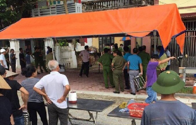 Phát hiện thi thể bà Phó chủ nhiệm hợp tác xã trên nền nhà, bị gãy răng