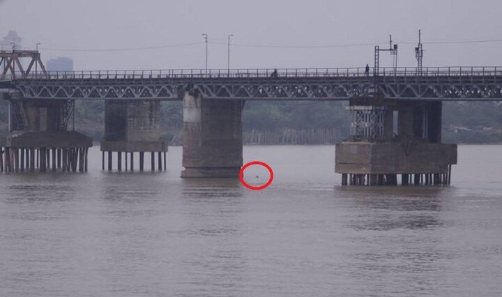 Dự kiến chiều mai, Hà Nội gỡ quả bom dưới chân cầu Long Biên