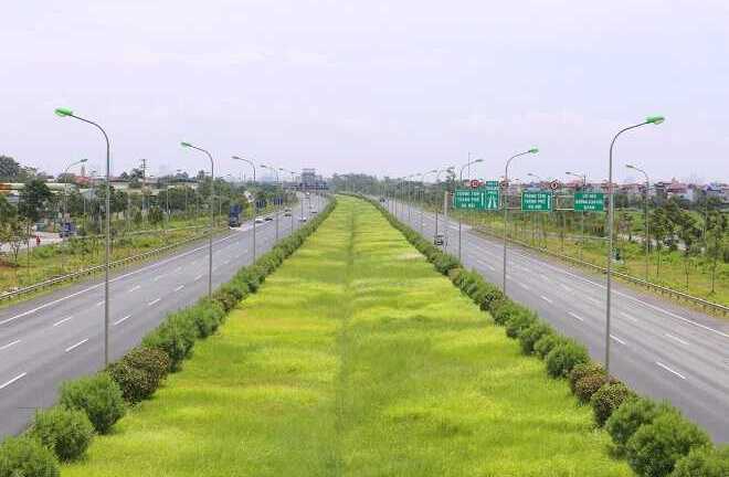 Người vi phạm giao thông xưng thẩm phán, để lại xe đi tố CSGT giả cướp xe