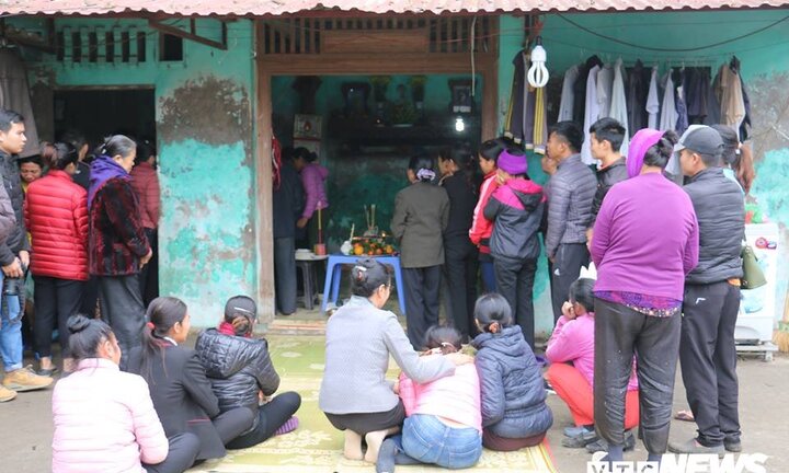 Nổ lớn ở Bắc Ninh, 2 cháu bé thiệt mạng: Bố ôm vết thương về lo hậu sự cho con gái