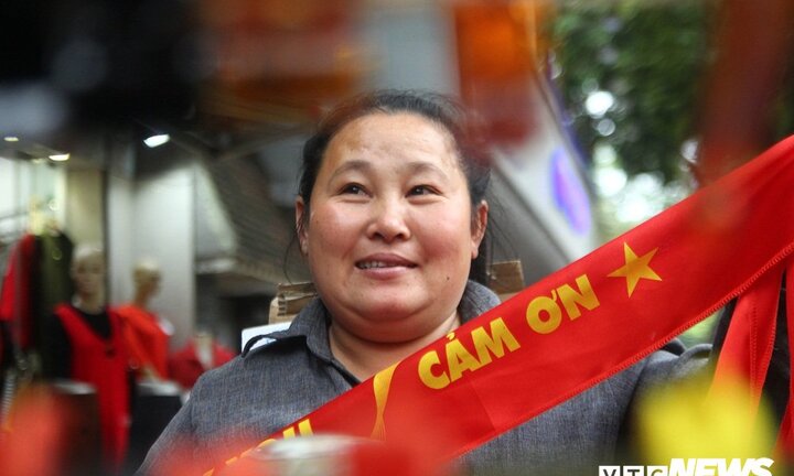 Quán cafe trên phố Hà Nội gửi '20.000 lời cảm ơn tới U23 Việt Nam'