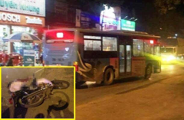 Xe máy tông xe buýt, người đàn ông bị cán chết tại chỗ