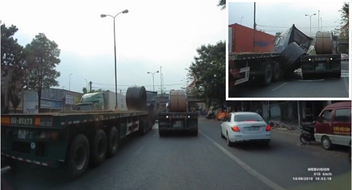 Phanh gấp, xe container bị hai cuộn sắt hàng chục tấn đè bẹp cabin