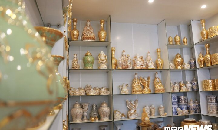 Sản phẩm gốm sứ của Việt Nam xác lập Kỷ lục Quốc gia và Kỷ lục Thế giới