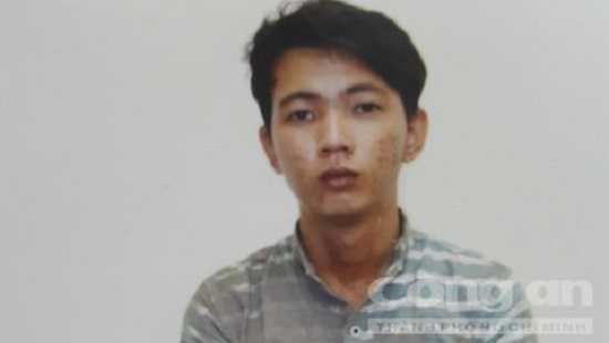 Mua ớt bột đi cướp xe ôm Sài Gòn lấy tiền trả nợ