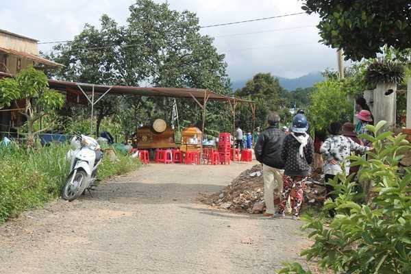 Chồng tự tử sau khi sát hại, chôn xác vợ