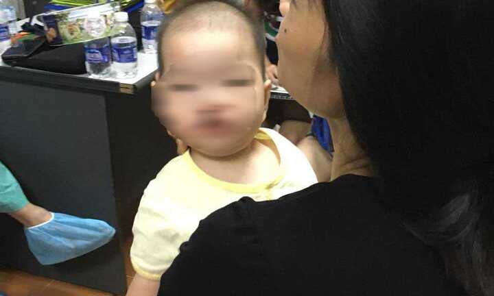 Kỳ lạ cháu bé 1 tuổi mắc bệnh hiếm gặp kêu như mèo