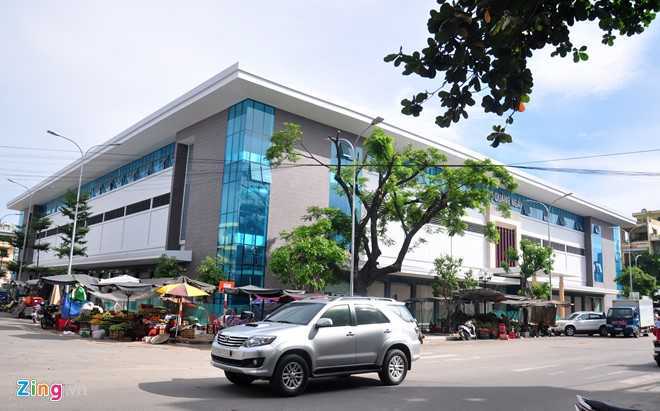 Các chợ đầu mối 'bỏ ngỏ' an toàn vệ sinh thực phẩm