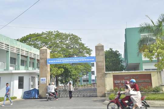 Bỏ nạn nhân trước cửa phòng cấp cứu sau khi hành hung