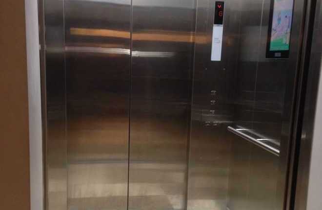 Rơi thang máy, cụ ông chết thương tâm