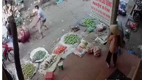 Chém nhau giữa chợ, 2 người thương vong
