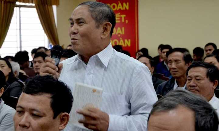 Cử tri Đà Nẵng: 'Tại sao quan chức đương nhiệm thì khỏe mạnh, bị sờ gáy lại đổ bệnh?'