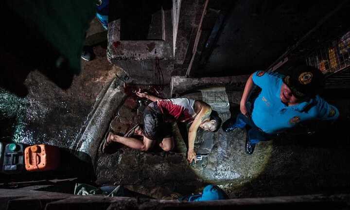 Tổng thống Philippines kêu gọi người dân chủ động bắn tội phạm ma túy