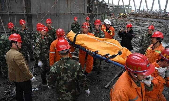 Ảnh: Hiện trường vụ sập giàn giáo thảm khốc khiến 74 người thiệt mạng ở Trung Quốc